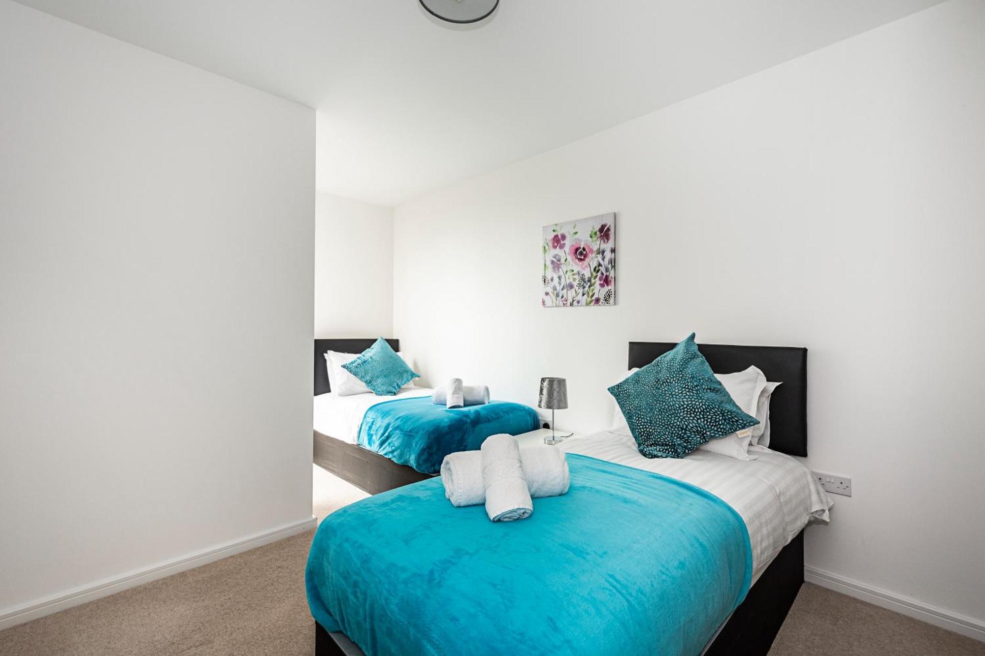 Chiswick Park 3 Bed 3 Bath West London - Parking Lejlighed Eksteriør billede