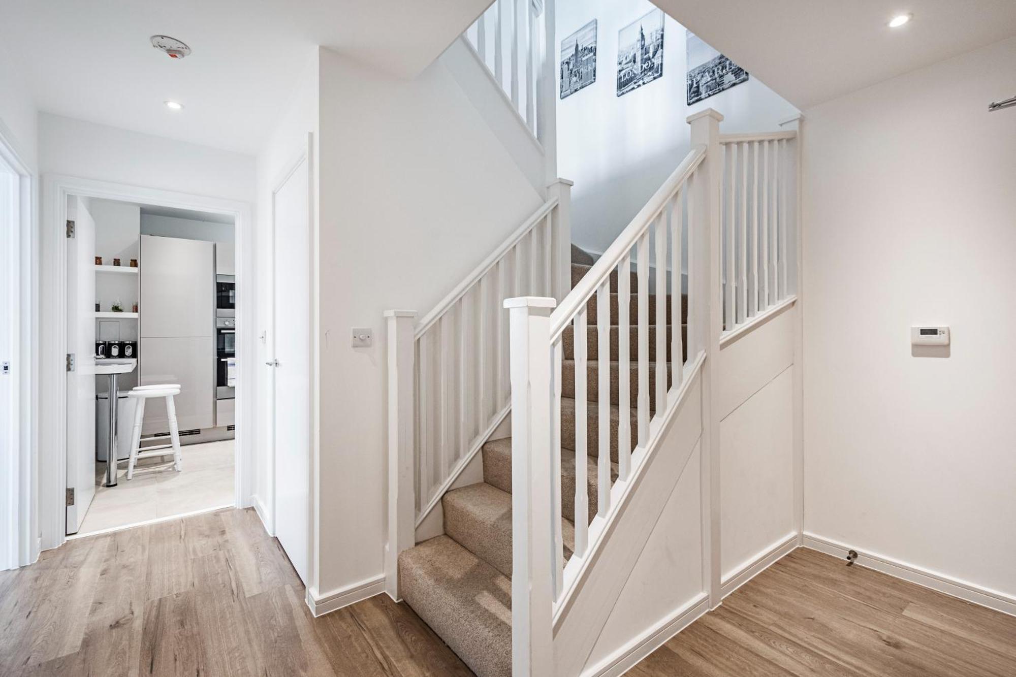 Chiswick Park 3 Bed 3 Bath West London - Parking Lejlighed Eksteriør billede