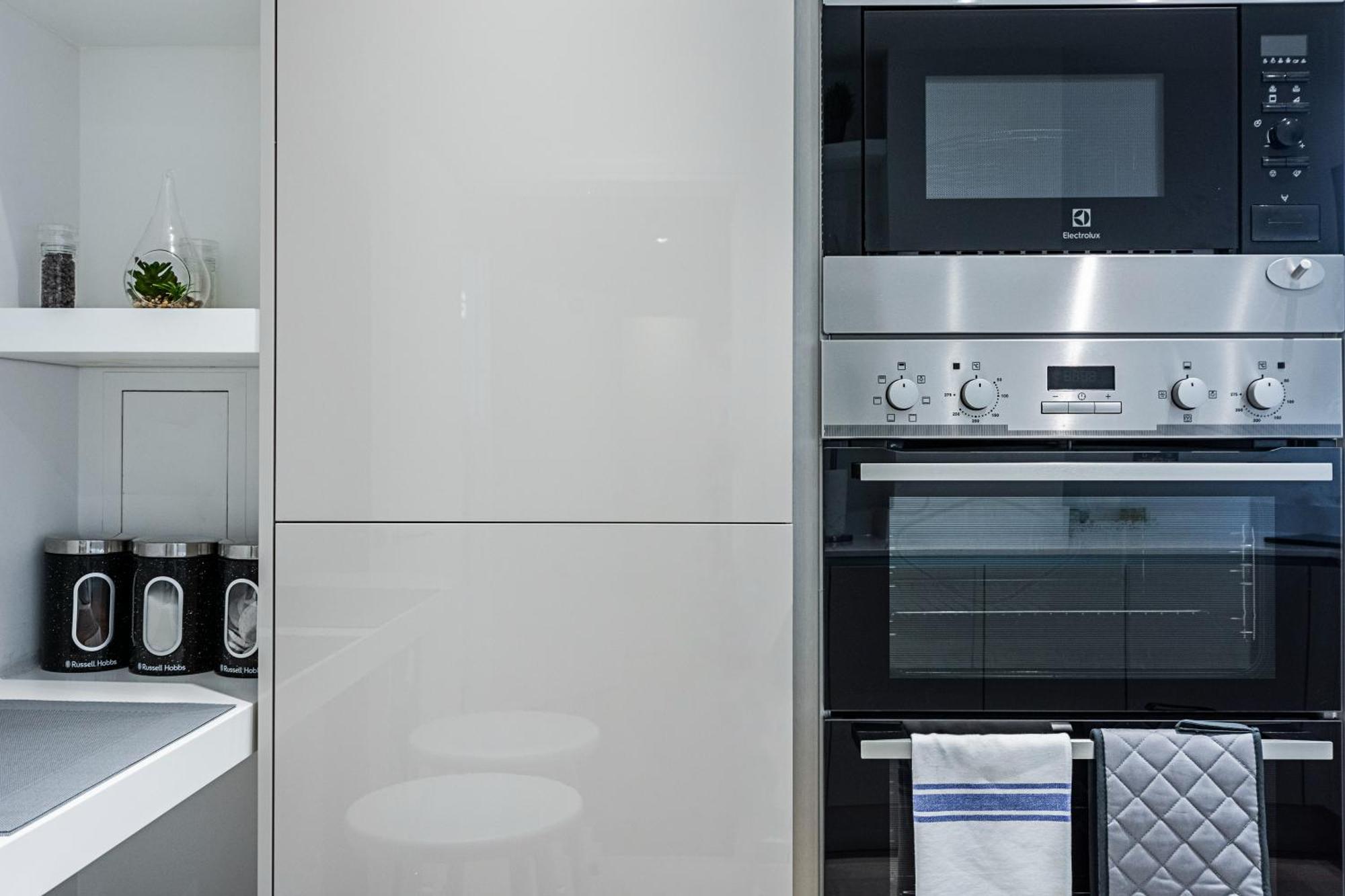 Chiswick Park 3 Bed 3 Bath West London - Parking Lejlighed Eksteriør billede