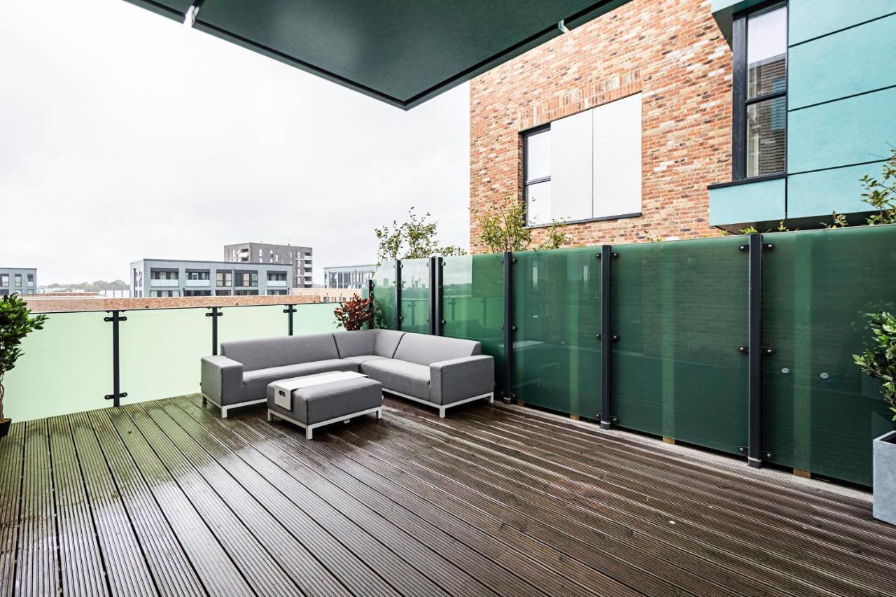 Chiswick Park 3 Bed 3 Bath West London - Parking Lejlighed Eksteriør billede